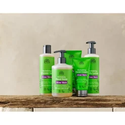 Aloe Vera Revitalizing Hand Cream von Urtekram