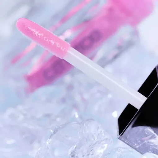 ARCTIC ILLUSION Plumping Effect Gloss von Catrice