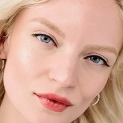 Augenbrauenstifte Mighty Fine Brow Pen - Superfeiner Brauenstift mit Dreifacher Spitze von Benefit