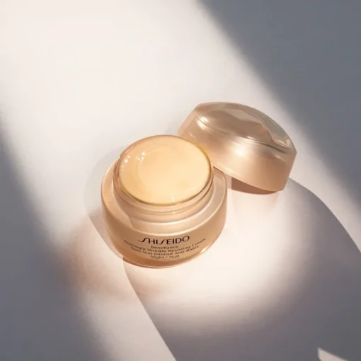 Benefiance Overnight Wrinkle Resisting Cream von Shiseido