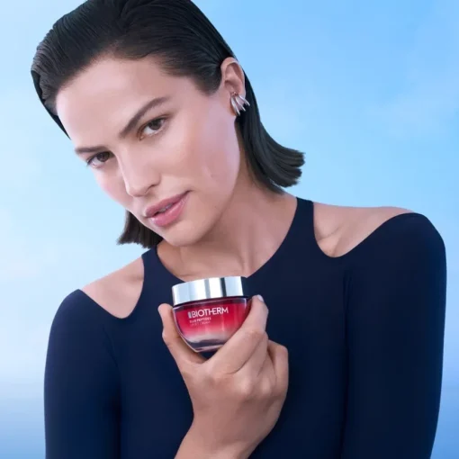 Blue Therapy Blue Peptides Uplift Cream von Biotherm