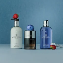 Bluebell & Wild Strawberry Eau de Parfum Spray von Molton Brown