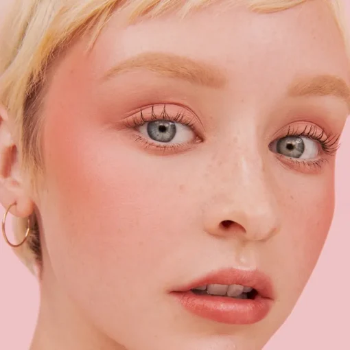 Blush Shellie Rouge Softem Rosa mit Perlmuttschimmer von Benefit