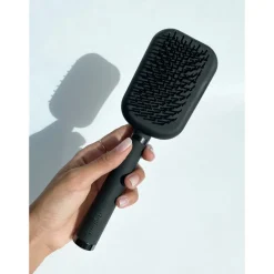 Bürsten Patentierte Haarbürste mit Selbstreinigungsfunktion von Bellody