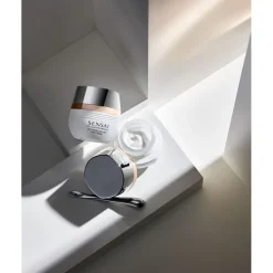 Cellular Performance - Lifting Linie Lift Remodelling Eye Cream von SENSAI