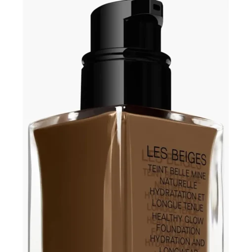 CHANEL TEINT GRUNDIERUNG LES BEIGES Foundation mit Weichzeichnereffekt. Samtig-mattes Finish.
