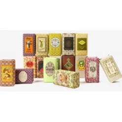 Classico Fox Trot Violet Wax Sealed Soap von Claus Porto