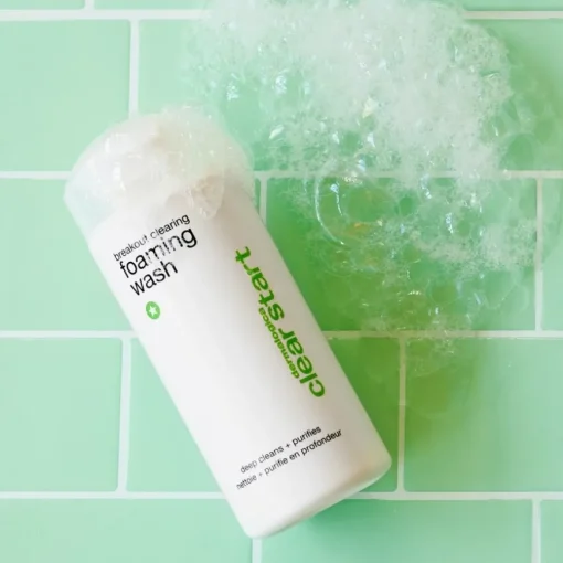 Clear Start Breakout Clearing Foaming Wash von Dermalogica
