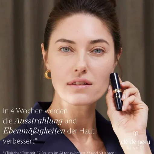 Clé de Peau Beauté Concealer