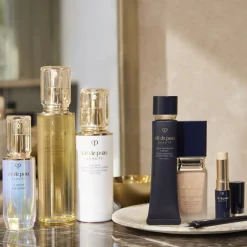 Clé de Peau Beauté Concealer