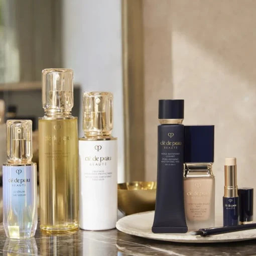 Clé de Peau Beauté Concealer