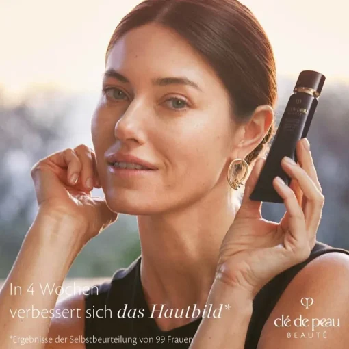 Clé de Peau Beauté Correcting Cream Veil