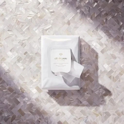 Clé de Peau Beauté Makeup Cleansing Towelettes
