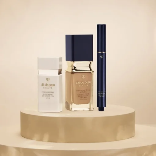 Clé de Peau Beauté Radiant Fluid Foundation Natural