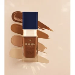 Clé de Peau Beauté Radiant Fluid Foundation Natural