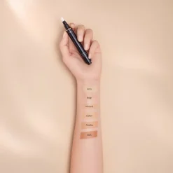 Clé de Peau Beauté Radiant Corrector for Eyes