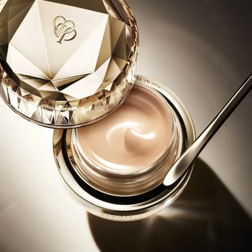 Clé de Peau Beauté The Foundation