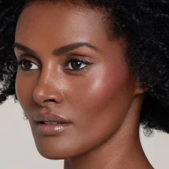 Contouring The Contrast Stick von KEVYN AUCOIN