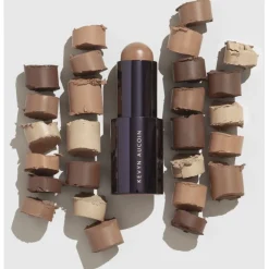 Contouring The Contrast Stick von KEVYN AUCOIN