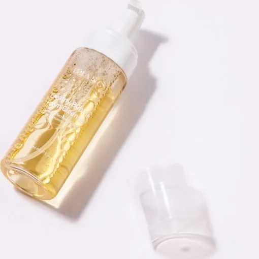 Creamy Bubble Cleanser von URANG