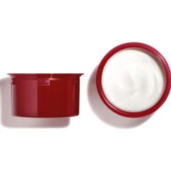 CREME N°1 DE CHANEL CREME MIT ROTER KAMELIE Polstert auf – glättet – schützt von CHANEL