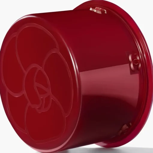 CREME N°1 DE CHANEL CREME MIT ROTER KAMELIE Polstert auf – glättet – schützt von CHANEL
