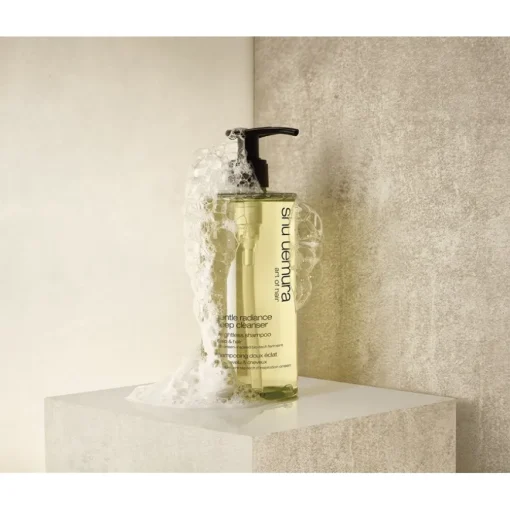 Deep Cleanser Weightless Shampoo Scalp & Hair von Shu Uemura