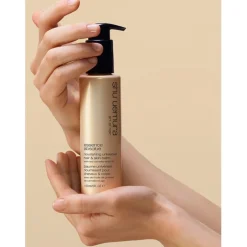 Essence Absolue Universal Balm von Shu Uemura