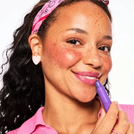 Essence Heart Core Fruity Lip Balm
