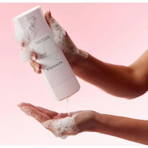 Essentials Verdichtendes Shampoo von Kerasilk