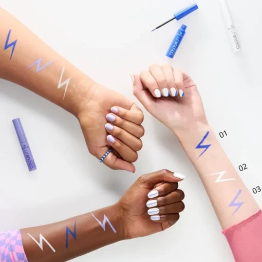 Eyeliner & Kajal COLOUR it! Liquid Eyeliner von Essence