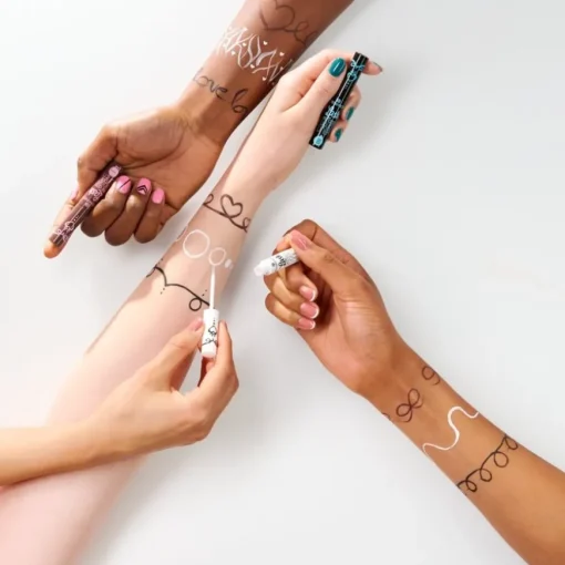 Eyeliner & Kajal Lash Princess Liquid Liner Waterproof von Essence
