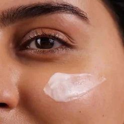 Feuchtigkeitspflege Pro+ Ectoin Soothing Cream von Evolve Organic Beauty