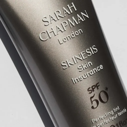 Feuchtigkeitspflege Skin Insurance SPF 50+ Tinted Perfektionierende getönte Tagescreme von Sarah Chapman