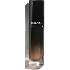 FLUID-LIPPENSTIFTE ROUGE ALLURE LAQUE Der glänzende Fluid-Lippenstift mit langem Halt von CHANEL