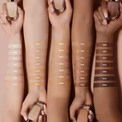 Foundation & Concealer Sheer Silk Foundation von DEAR DAHLIA