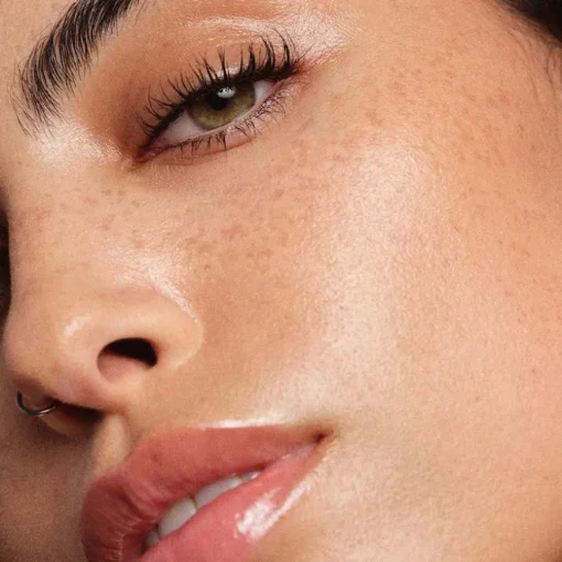 Foundation Beauty Balm Serum Boosted Skin Tint von Anastasia Beverly Hills