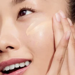Foundation Even Better Vitamin Makeup SPF50 von Clinique