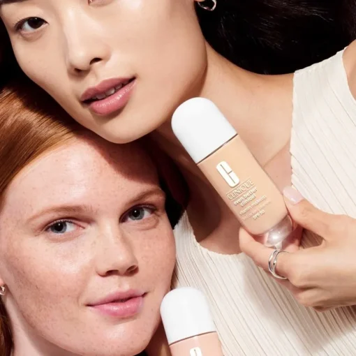Foundation Even Better Vitamin Makeup SPF50 von Clinique