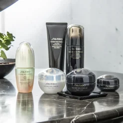 Future Solution LX Ultimate Luminance Serum Legendary Enmai  von Shiseido