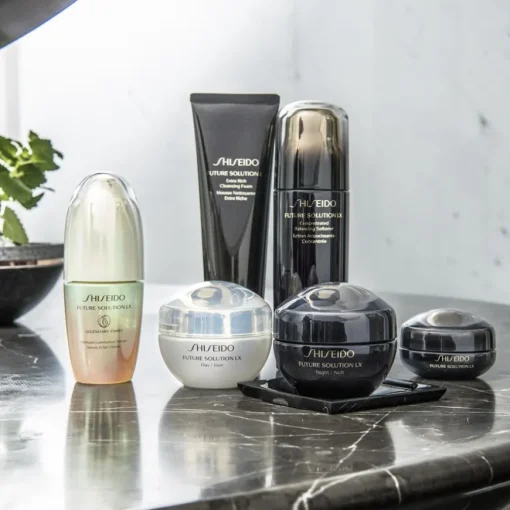 Future Solution LX Ultimate Luminance Serum Legendary Enmai  von Shiseido