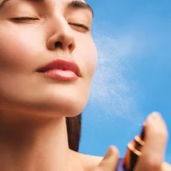 Gesicht The Face Mist von Augustinus Bader