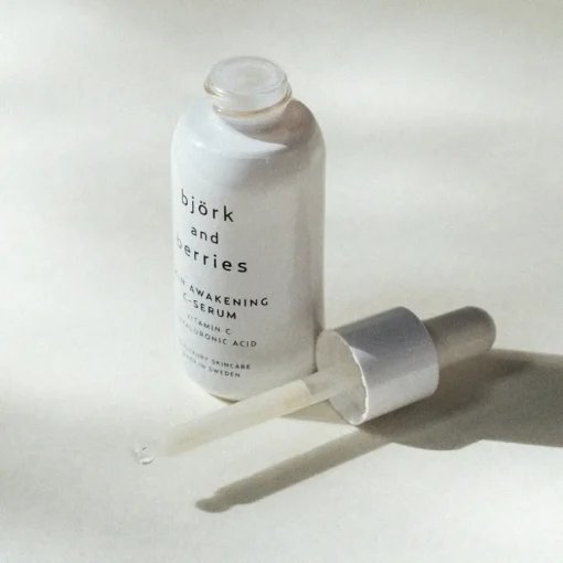 Gesichtspflege Skin Awakening C-Serum von Björk & Berries