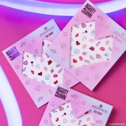 Harley Quinn Nail Sticker von Essence