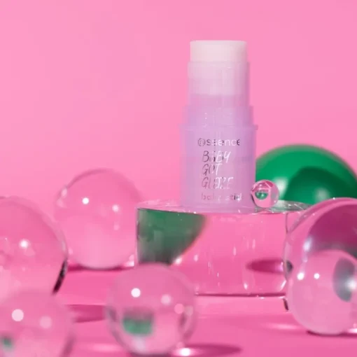 Highlighter Baby Got Glaze Balm Stick von Essence