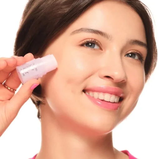 Highlighter Baby Got Glaze Balm Stick von Essence