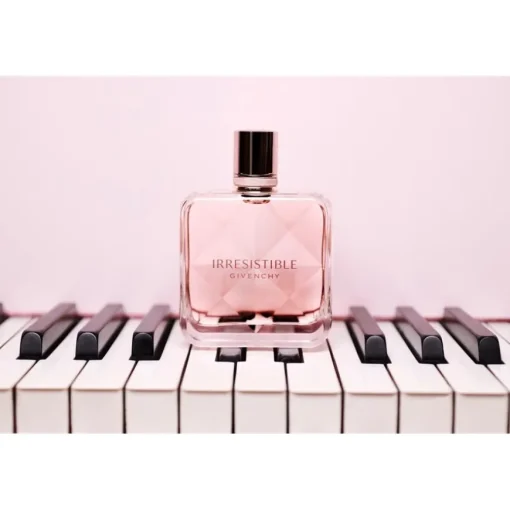 IRRÉSISTIBLE Eau de Parfum Spray von GIVENCHY