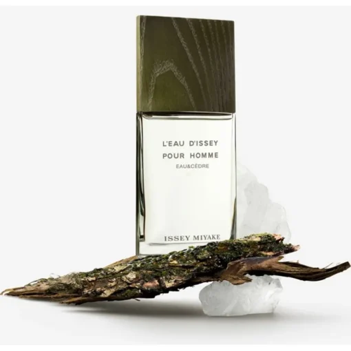 Issey Miyake L'Eau d'Issey pour Homme Eau & Cèdre Eau de Toilette Spray Intense