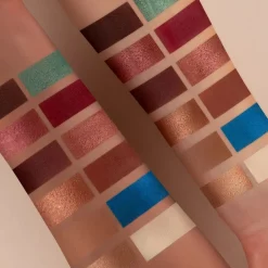 Lidschatten Eyeshadow Palette von Luvia Cosmetics