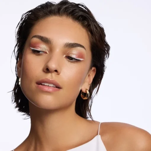 Lidschatten Space Glam Liquid Chrome Eyeshadow von Catrice